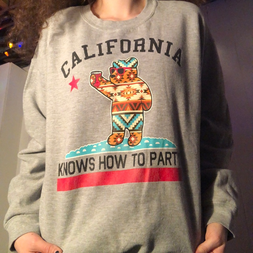 Soft grey noodie- sweatshirt super comfortable